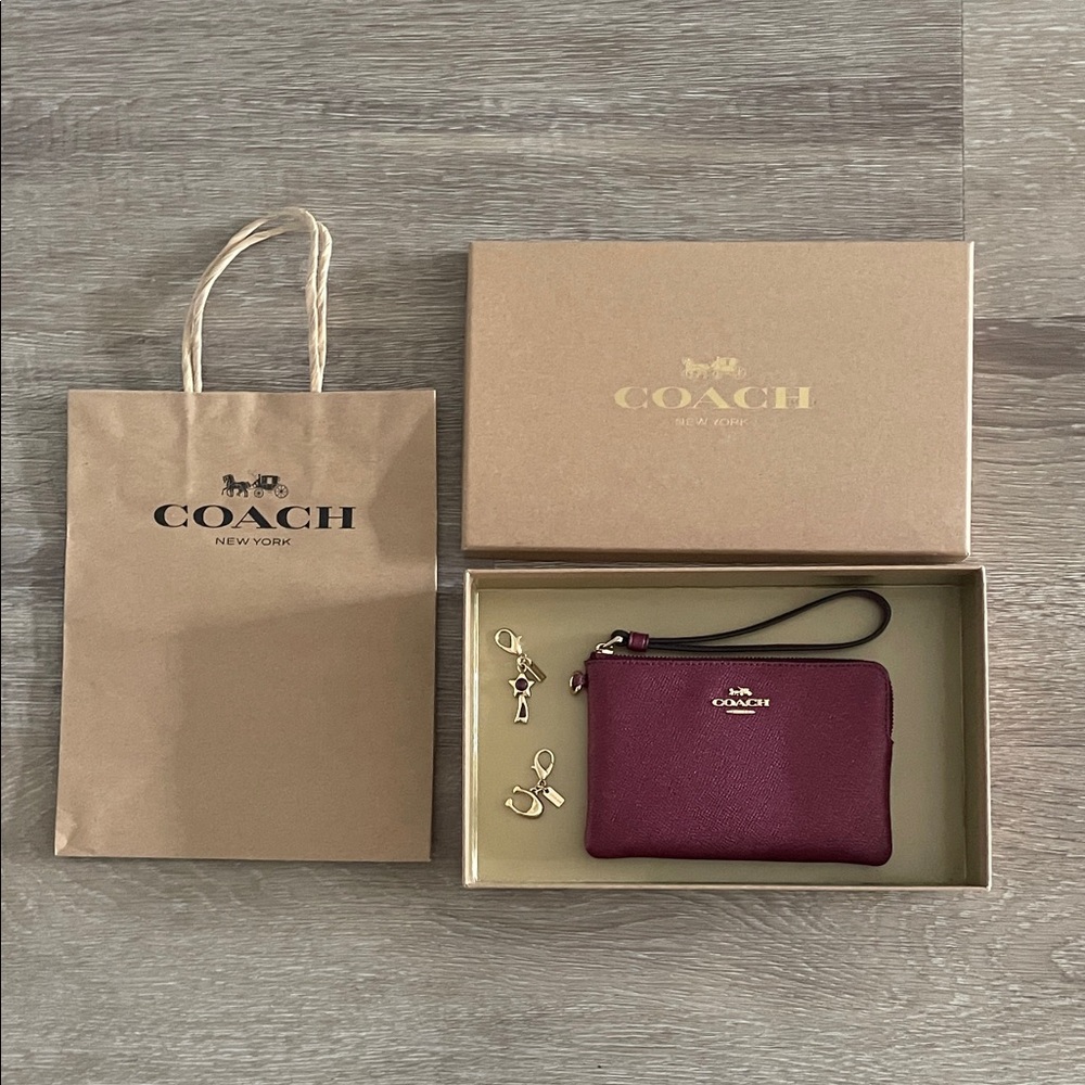 -RARE- New Coach Dark Black Cherry Glitter Wristlet with Charm Gift Set